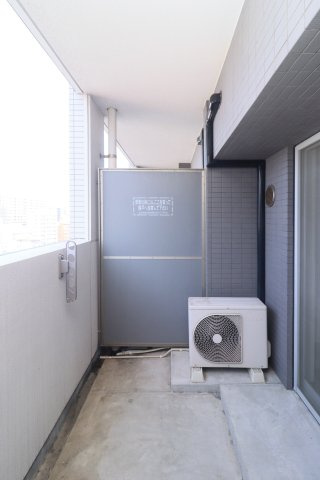 サヴォイ　ル・パシフィーク　5階のバルコニー|別号室のものです。現状優先になります。