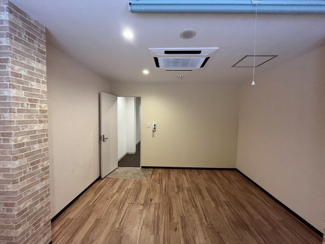 大阪市中央区南船場３丁目の店舗事務所の内装