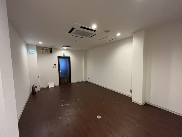 大阪市中央区南船場３丁目の店舗事務所の内装