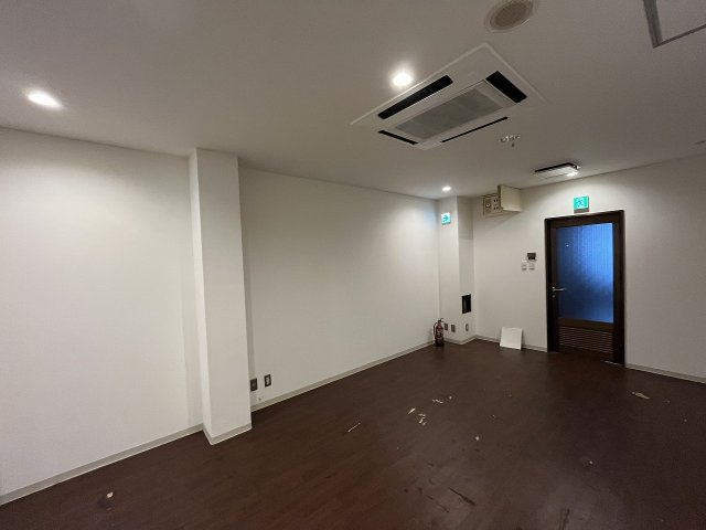 大阪市中央区南船場３丁目の店舗事務所の内装