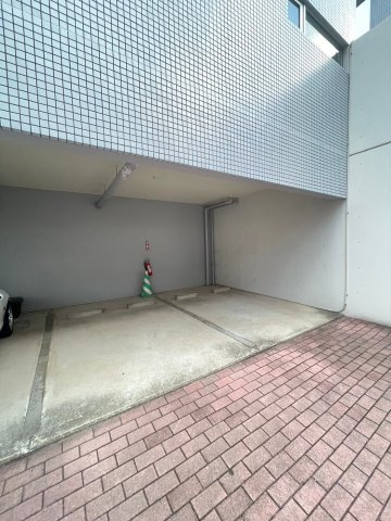パティオス唐人の駐車場