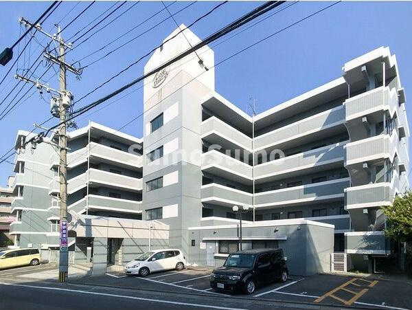 ビジネス・ワン高宮の外観