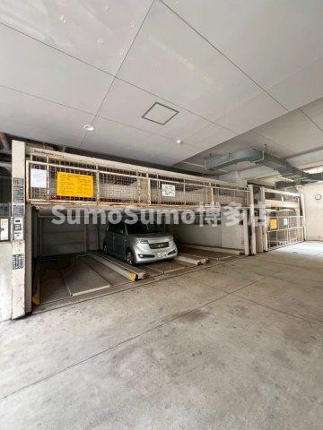 パルケット愛宕の駐車場