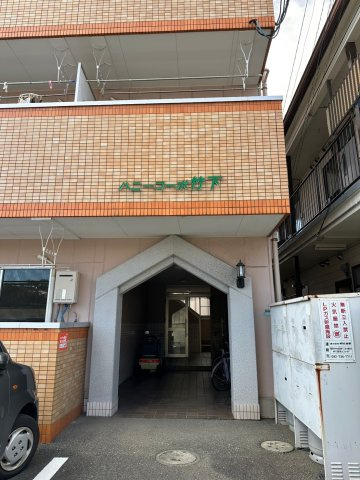 ハニーコーポ竹下 のエントランス