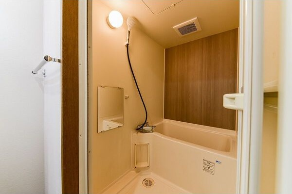 LOE中村公園の浴室