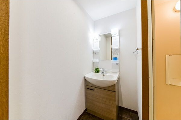 LOE中村公園の洗面所