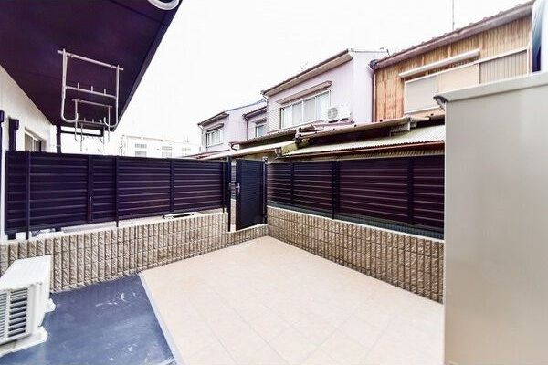 LOE中村公園のバルコニー