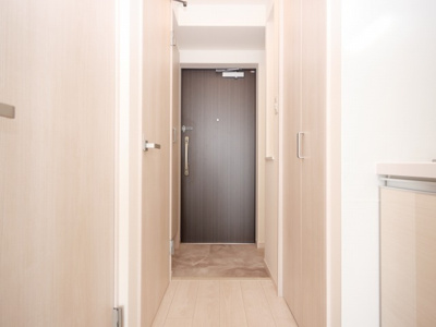 【玄関】 | ソルテラスOSAKA EAST GATE | きれいな玄関です