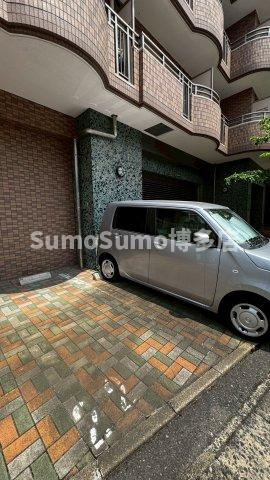 ハセビエントの駐車場|車をお持ちの方に嬉しい駐車場付きの物件です
