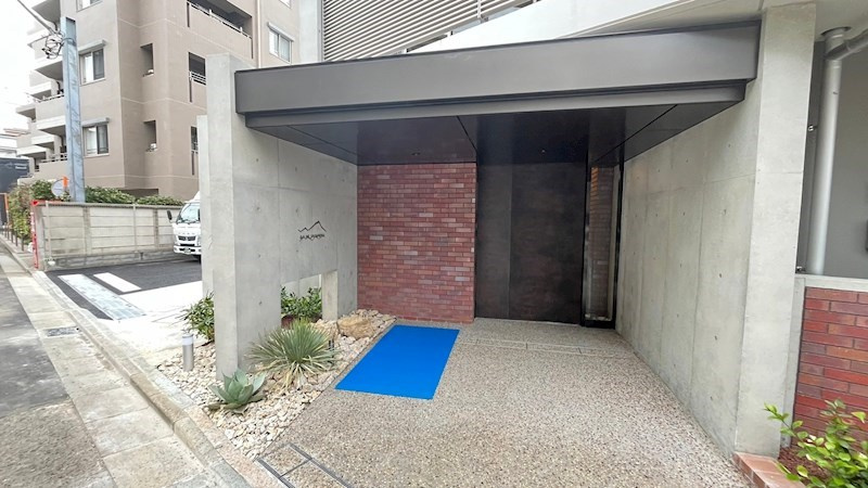 バルム下馬のエントランス