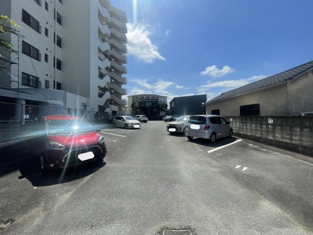 本町四丁目土地　駐車場用地の外観