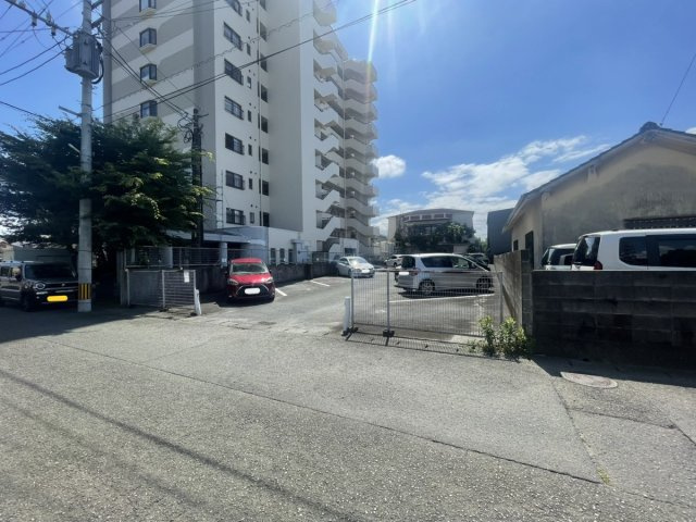 本町四丁目土地　駐車場用地