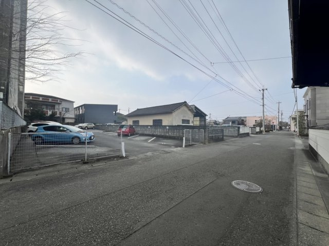 本町四丁目土地　駐車場用地の外観
