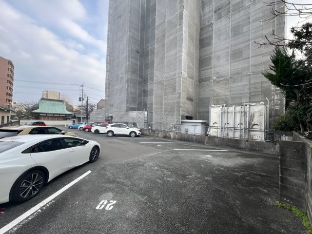 本町四丁目土地　駐車場用地の外観