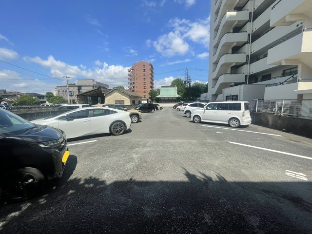 本町四丁目土地　駐車場用地の外観