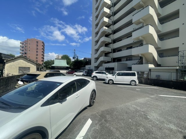 本町四丁目土地　駐車場用地の外観