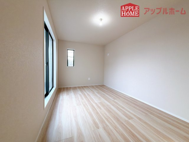 [新築住宅] さいたま市西区指扇 15期の洋室|２階居室は全室収納あり！たっぷりある収納活用でお部屋もキレイを保てます♪