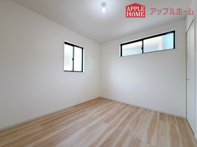 [新築住宅] さいたま市西区指扇 15期の洋室|２階居室は全室収納あり！たっぷりある収納活用でお部屋もキレイを保てます♪
