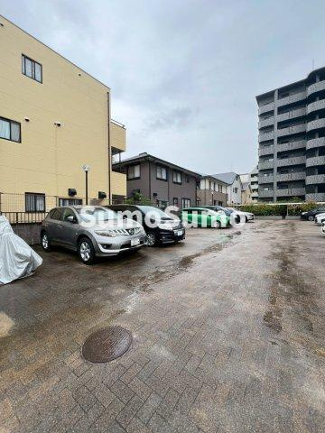 パディフィールドMの駐車場