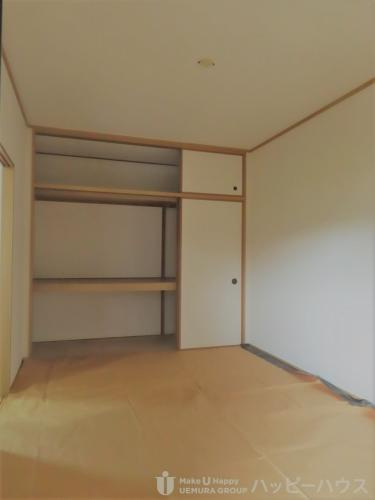 グランドゥール筑紫野の洋室