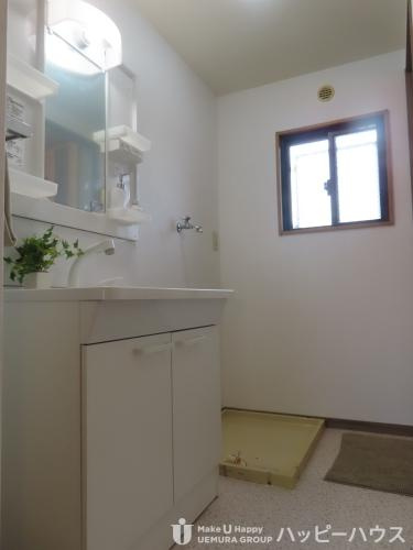 グランドゥール筑紫野の洗面所