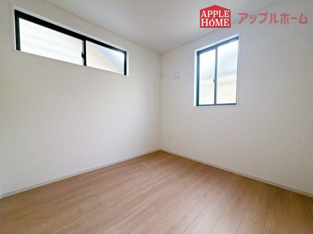 [新築住宅] さいたま市西区内野本郷 7期の洋室|２階居室は全室収納あり！たっぷりある収納活用でお部屋もキレイを保てます♪