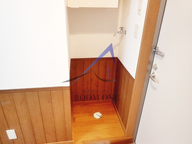 ライフピア東中野Ａ棟の設備|洗濯機置き場です。