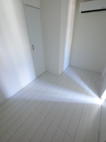 コネクトパークヒルズ千葉中央の洋室