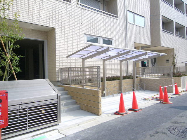 シルクロードＢのその他共用部分|駐輪場・専用ダストＢＯＸ