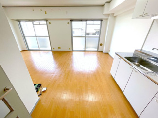 【居間・リビング】 | エクセルダイドー　１０２ | ※内観写真は同型タイプ３０２号
（２０２５．７）撮影分を代用・準備中