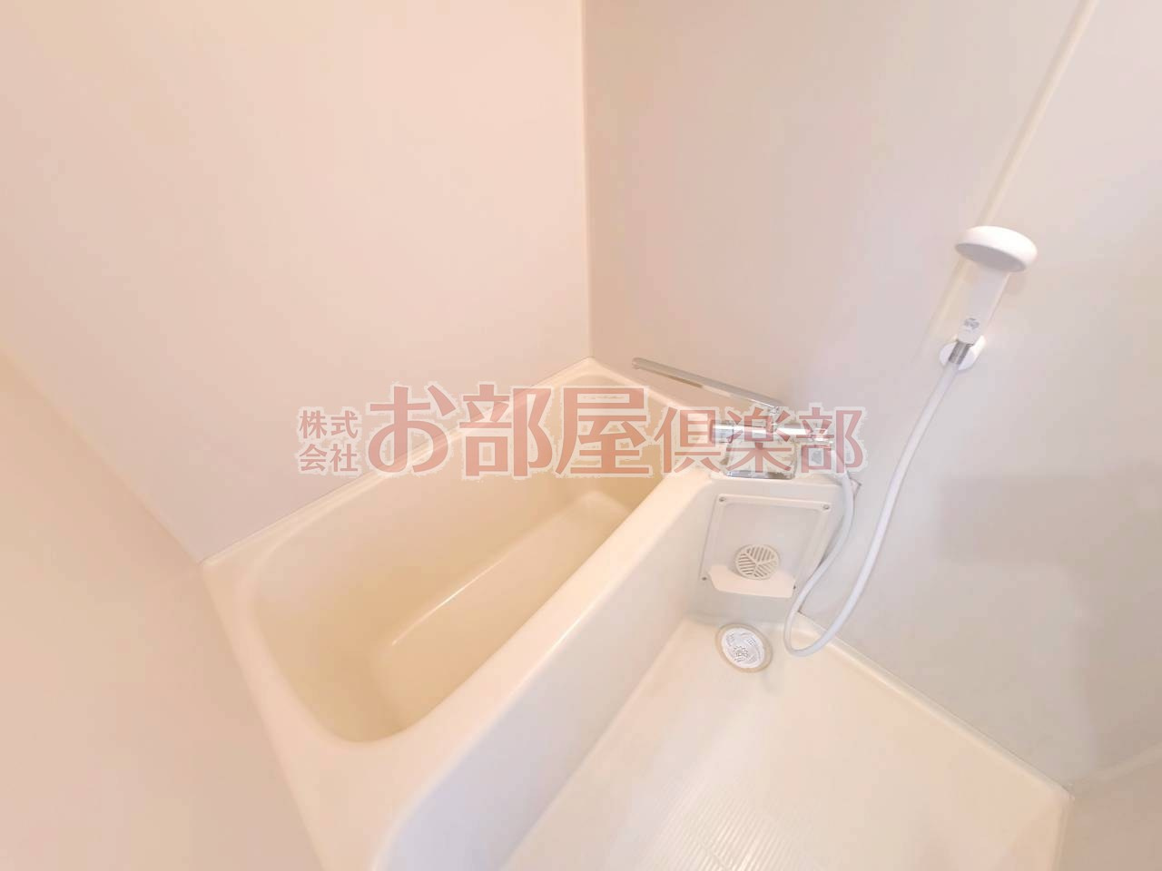 ローズガーデンIの浴室