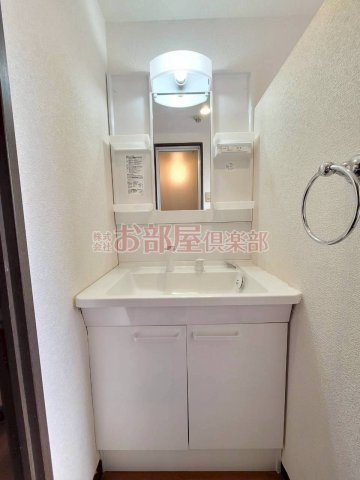 ローズガーデンIの洗面所