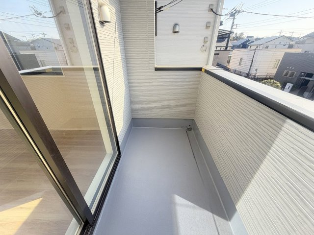 流山市西平井1丁目　新築戸建　全2棟　1号棟のバルコニー|南向きの陽当たり良好なバルコニー