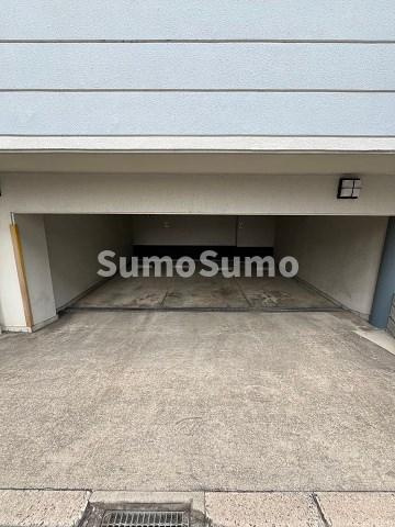 市隆ハイツ立花2番館の駐車場