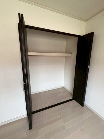 夙川タウンハウス　西棟の収納