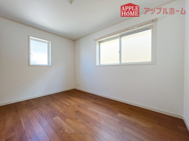 [新築住宅] さいたま市浦和区駒場1丁目 II期の洋室|居室は全室収納あり！たっぷりある収納活用でお部屋もキレイを保てます♪