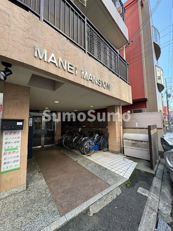 マンエイマンションのエントランス|清潔なエントランスです