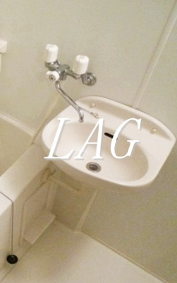 【洗面所】 | グランアセット中落合 | 洗面台です。