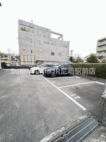 ラフィーネ武庫之荘の駐車場|駐車スペースもあります