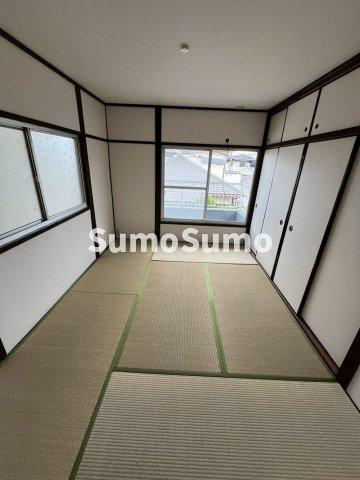 富松町４丁目貸家の寝室|ゆとりの広さです