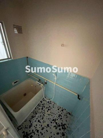 富松町４丁目貸家の浴室|きれいなお風呂です