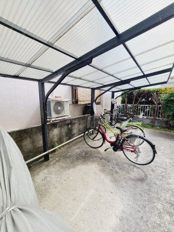 宝山ハイツB棟の外観