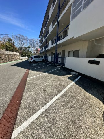 岡崎第１マンションの外観