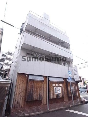 ランドマーク尼崎中央 の外観|外観は落ち着いています