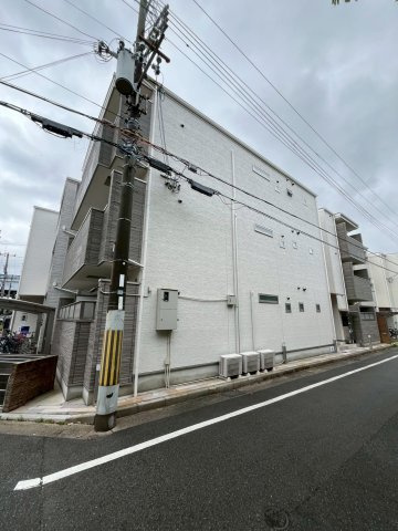 ラモーナ東本町Ⅱ の駐車場