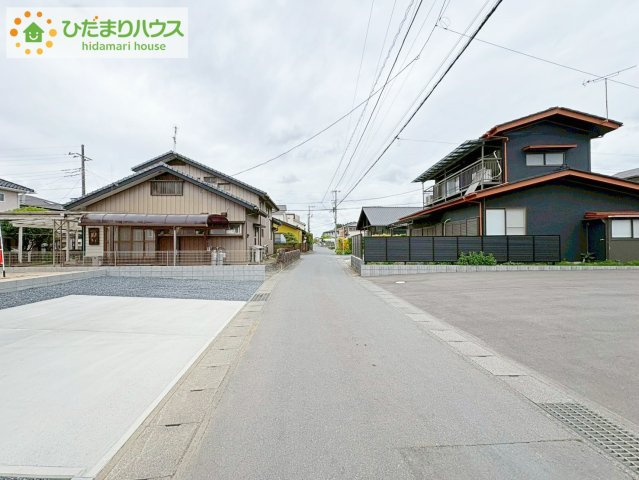 ひたちなか市稲田5期　新築戸建の前面道路含む現地写真|車の出入りもラクラクできちゃいます(^^♪