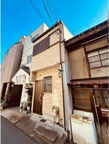 御霊町貸家
