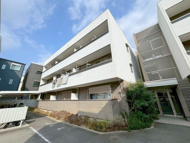 リッツ・ヴィラージュの外観