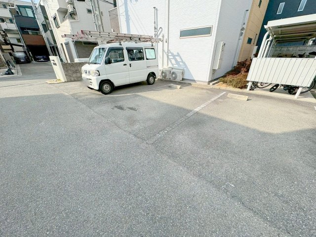 リッツ・ヴィラージュの駐車場