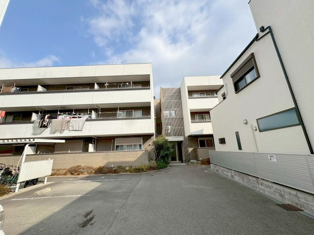 リッツ・ヴィラージュの外観